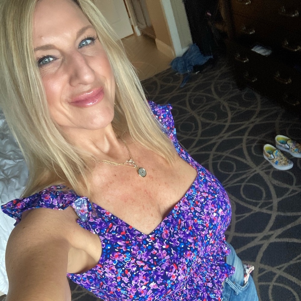 Meet your Posher, Sandra